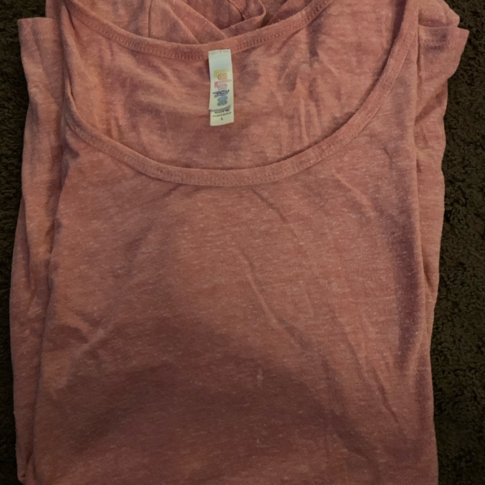 LuLaRoe Pink Classic Tee (Large)